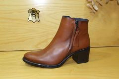 59492 LEXI D8606-SU SUGAR CUERO DORKING