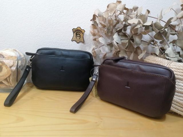71521 BOLSO DE MANO PIEL NEGRO/MARRÓN J.L.PIEL