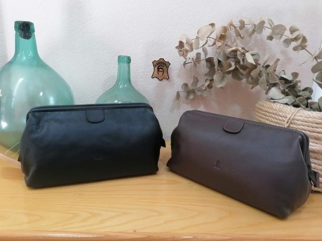 71523 BOLSO NECESER PIEL NEGRO/MARRÓN  J.L. PIEL