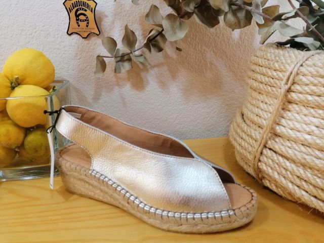 603500 CUÑA LUISA SHIMMER ORO FABIOLAS