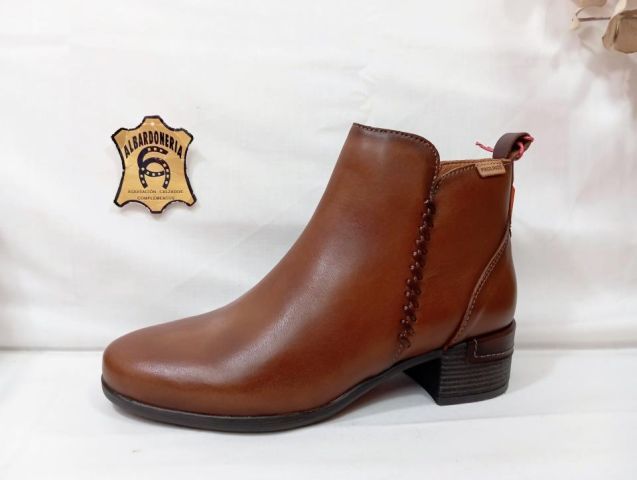 W6W-8950 BOTÍN MÁLAGA CUERO PIKOLINOS