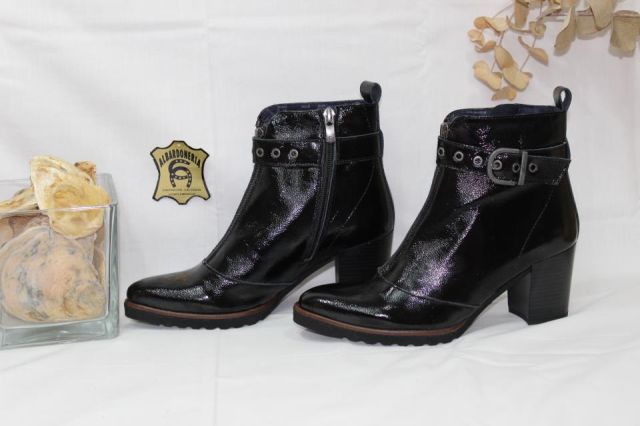 59234 BOTÍN THAIS D8300-NA CHAROL NAPLAK NEGRO