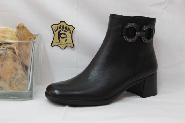 101666 BOTÍN IKIA D9200-SU SUGAR NEGRO