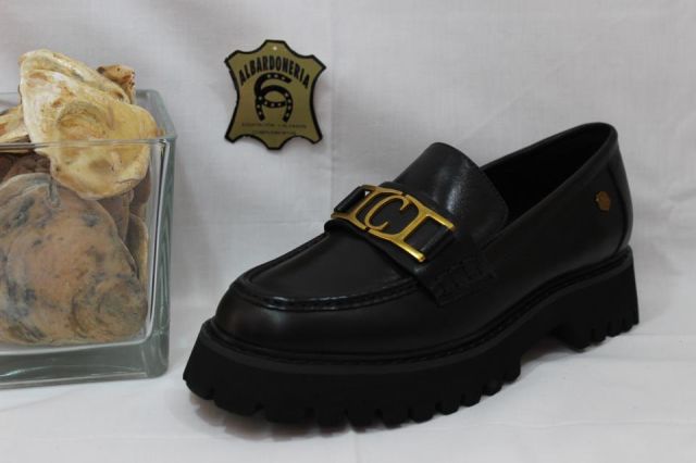 16087901-S8A3 ZAPATO MOCASÍN PIEL NEGRO CARMELA