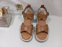 16138901 SANDALIA  PIEL CAMEL CARMELA