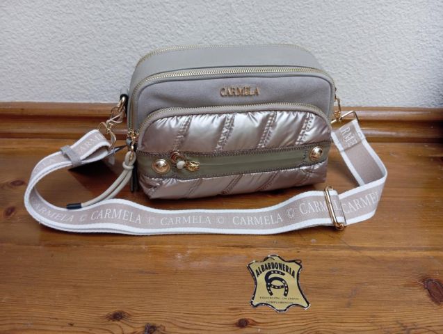 18610903  BOLSO SRA. TEXTIL BEIG CARMELA