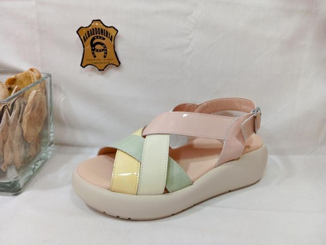 34001 SANDALIA ANCONA/CREMA CALLAGHAN