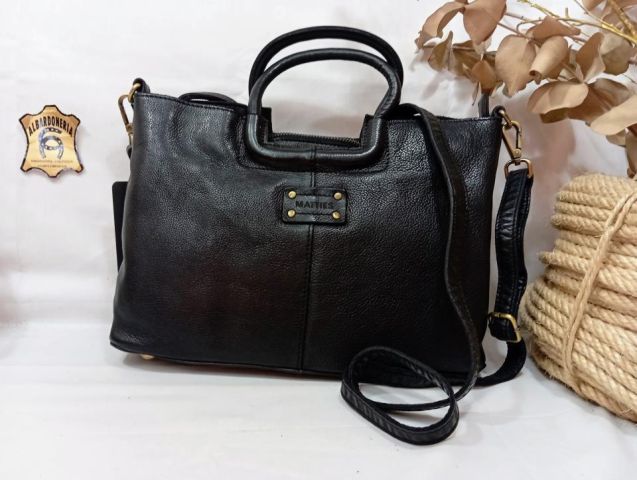 2080320  BOLSO PIEL NEGRO MATIAS