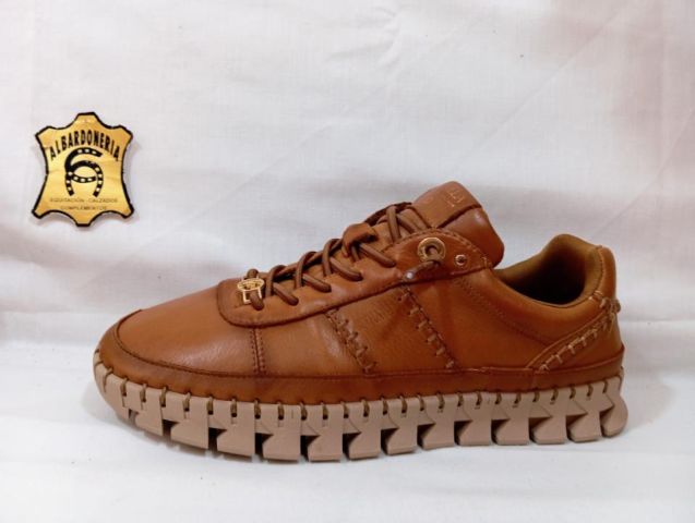 16252802-S8A3 ZAPATO DEPORTIVO PIEL CAMEL CARMELA