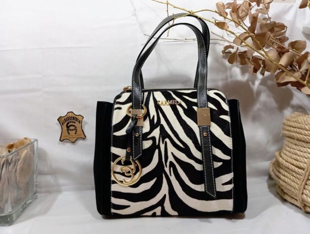18618401-NON BOLSO DE MANO TEX NEGRO CARMELA