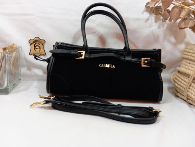 18617003-NON BOLSO DE MANO SERRAJE NEGRO CARMELA