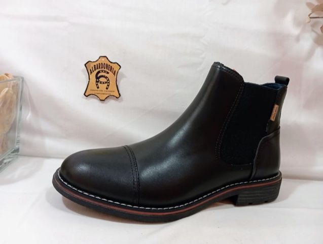 M2M-8022C1 BOTÍN YORK NEGRO PIKOLINOS
