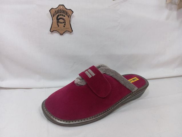 6347-8 ZAPATILLA CASA AFELPADO RUBÍ NORDIKAS