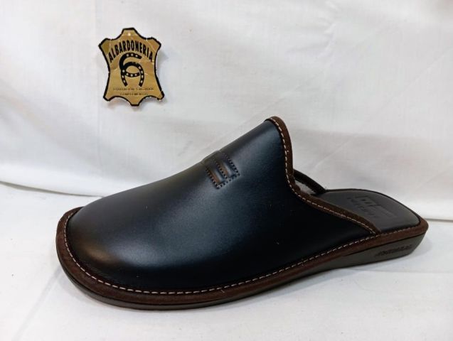 188 ZAPATILLA CASA DUBLIN NEGRO NORDIKA´S