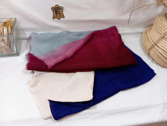 41828 FULAR LISO BICOLOR PELILLOS 100%P