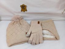 44000041 SET 3P GORRO-BRAGA-GUANTE ROMBO POMPO100%