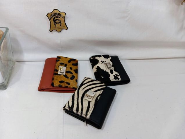 17-1006 CARTERA PEQ. PIEL POTRO 9.5X11.5 GALLARDO