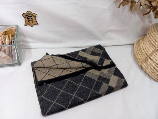 41000591 BUFANDA CUADROS ROMBOS 30*180CM