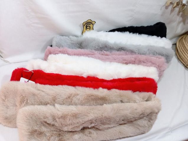 41000774 CUELLO LISO PELO COLORES