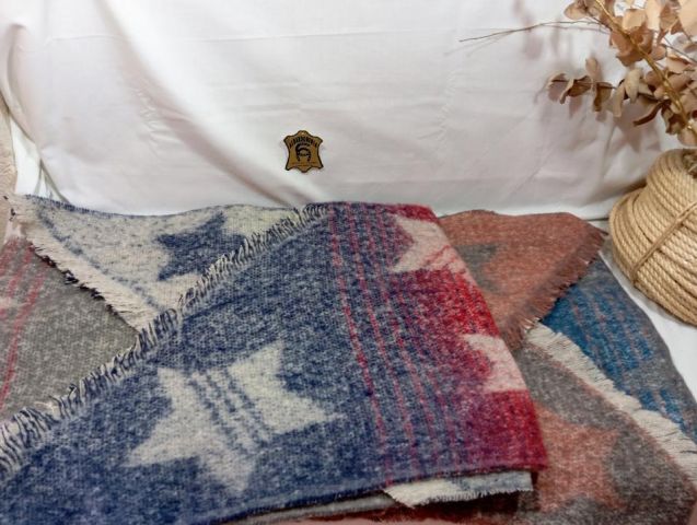 41000958 BUFANDA RANCHERA ESTRE.BOR.TRIAN.S/FLECOS