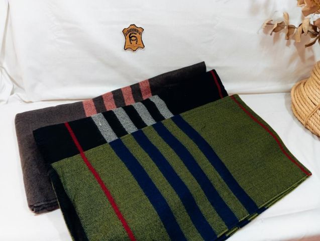 41406 BUFANDA LISA FRANJAS 55*200CM