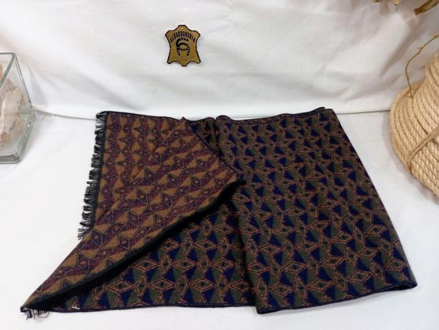 B-9992 BUFANDA MARRÓN BOCCOLA