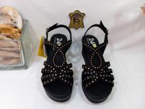 26792 SANDALIA CUÑA NOBUCK-S NEGRO 24 HRS