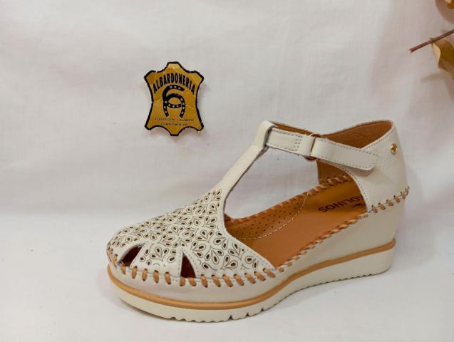 W3Z-1629 SANDALIA AGUADULCE NATA PIKOLINOS