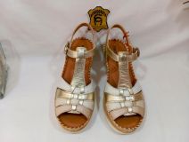 W3Z-1836CLC1 SANDALIA AGUADULCE CARRARA PIKOLINOS