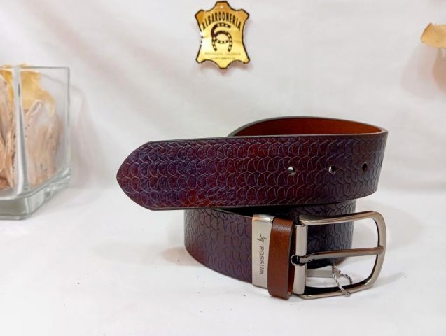 11627 CINTURON PIEL VAQUETA MUSTAN PLANA GRAB.M/AZ