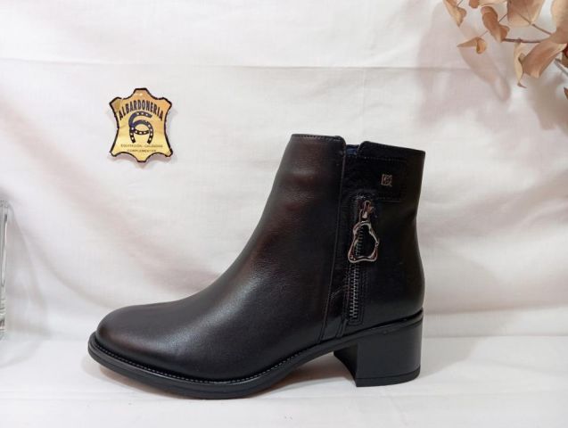 103627 BOTÍN CHIARA D9434-SUNA SUGAR NAPLAK NEGRO