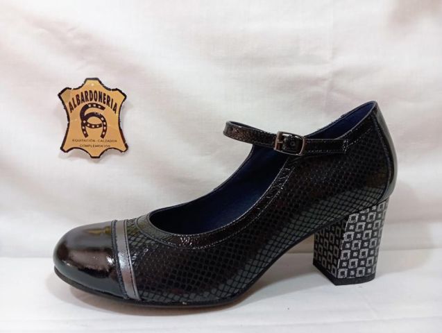 103805 ZAPATO RODIN D8669SPNLA SUPR NAPL LAM NEGR